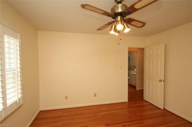 140 Albany DR, Hampton, VA 23666