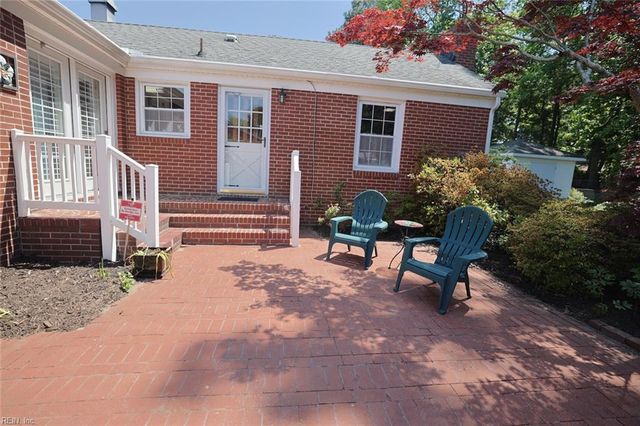 140 Albany DR, Hampton, VA 23666