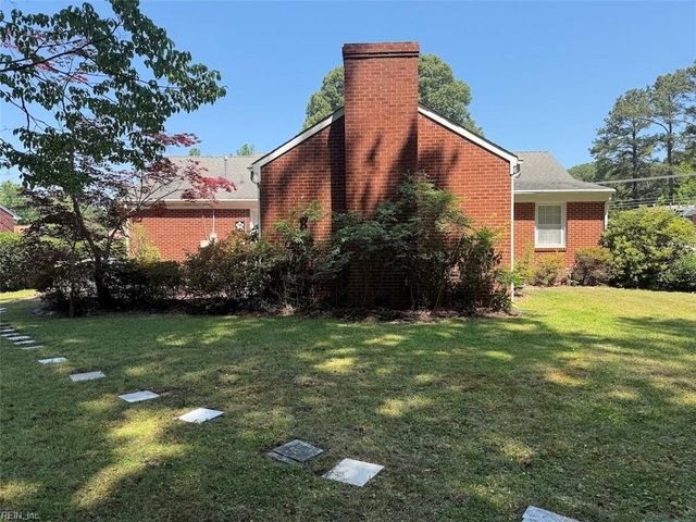 140 Albany DR, Hampton, VA 23666