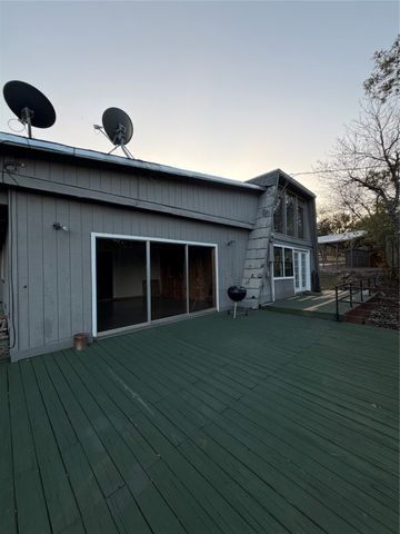 1867 Chaparral Drive, Gainesville, TX 76240