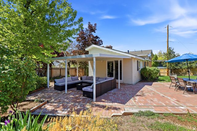 4245 S 3320 E, Holladay, UT 84124