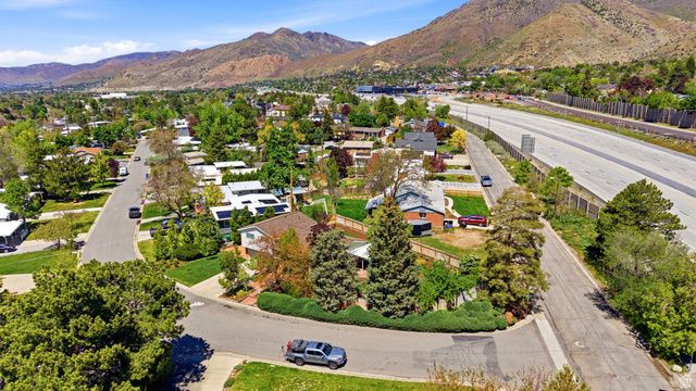4245 S 3320 E, Holladay, UT 84124