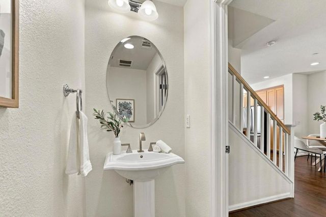 2218 Santoro Lane, San Jose, CA 95124