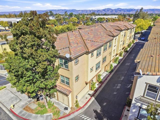 2218 Santoro Lane, San Jose, CA 95124