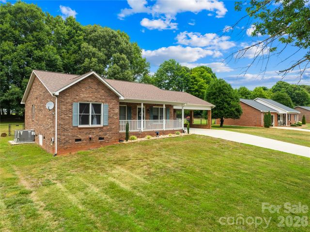 156 Doe Trail Lane, Statesville, NC 28625