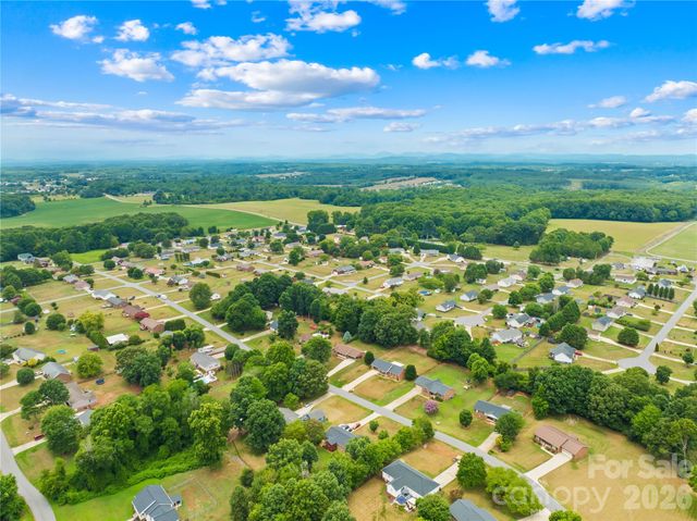 156 Doe Trail Lane, Statesville, NC 28625