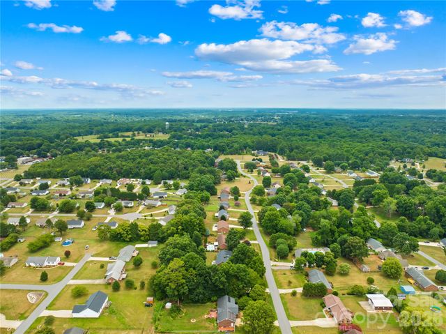 156 Doe Trail Lane, Statesville, NC 28625