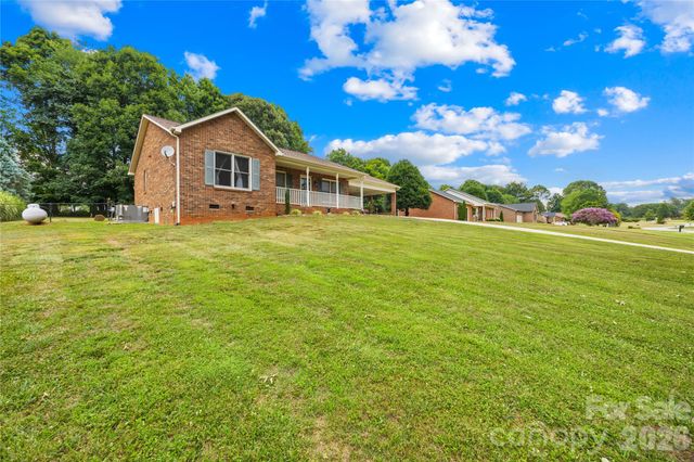 156 Doe Trail Lane, Statesville, NC 28625
