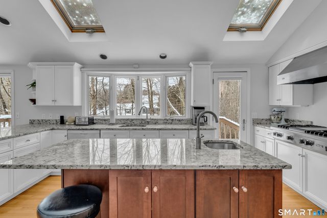 40 Hull Road, Madison, CT 06443