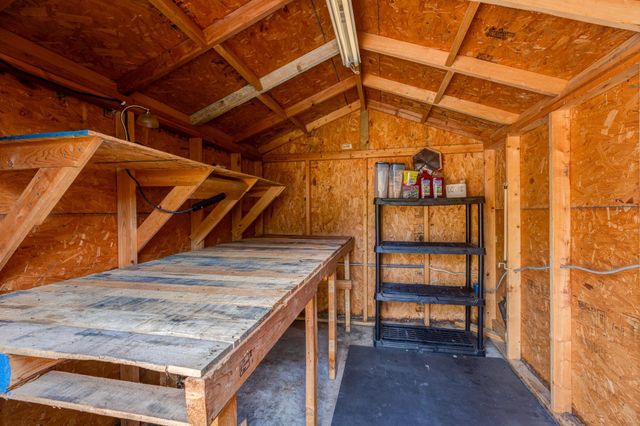 704 Smoky Hill Dr, Salina, KS 67401