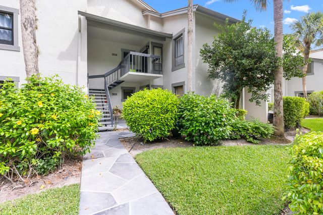 11397 POND VIEW Drive E202, Wellington, FL 33414