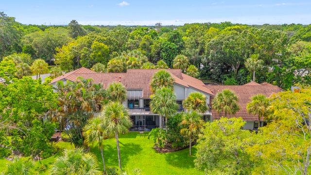 11397 POND VIEW Drive E202, Wellington, FL 33414