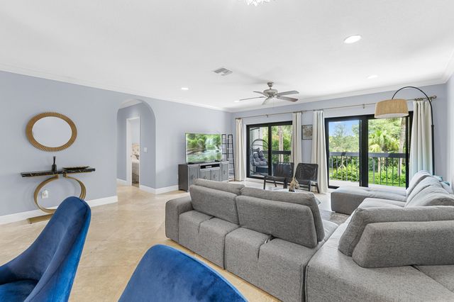 11397 POND VIEW Drive E202, Wellington, FL 33414