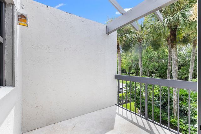 11397 POND VIEW Drive E202, Wellington, FL 33414