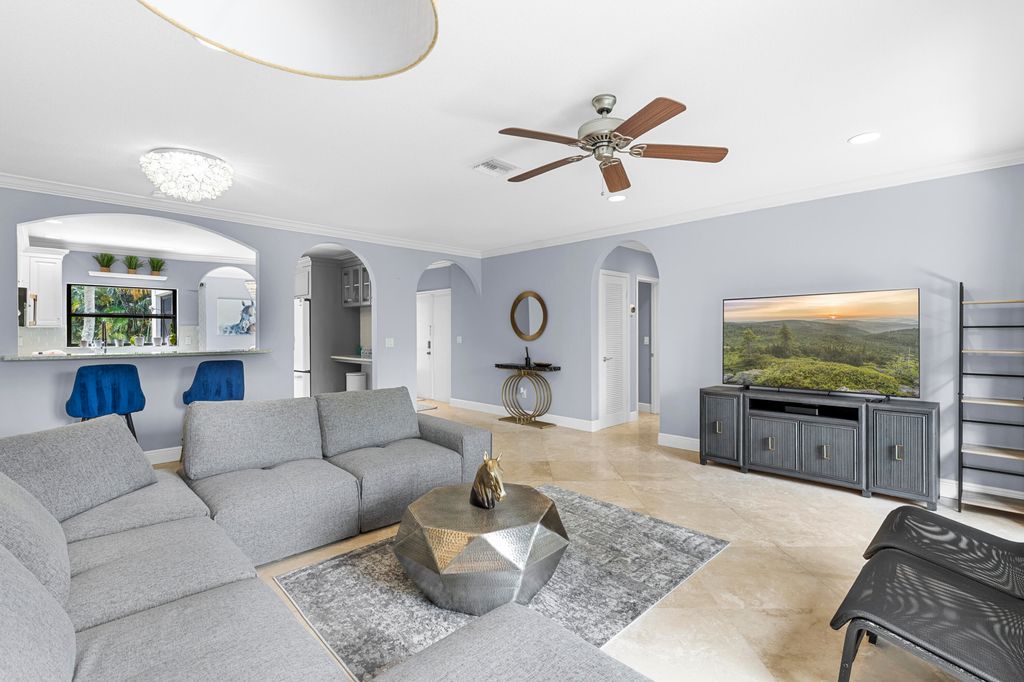 11397 POND VIEW Drive E202, Wellington, FL 33414