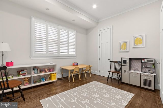 311-311B GROVE AVE, Falls Church, VA 22046