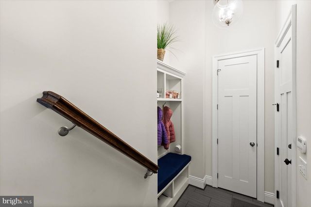 311-311B GROVE AVE, Falls Church, VA 22046