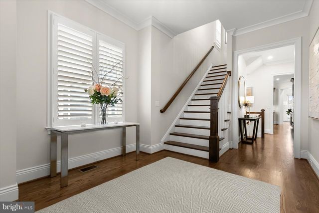 311-311B GROVE AVE, Falls Church, VA 22046