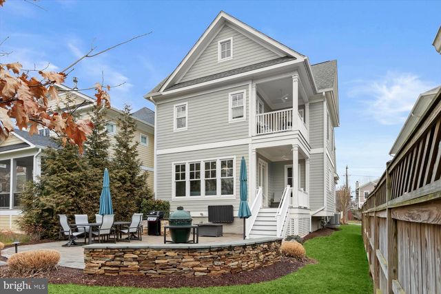 311-311B GROVE AVE, Falls Church, VA 22046