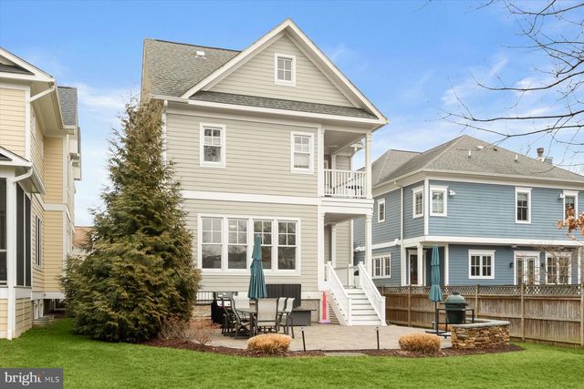 311-311B GROVE AVE, Falls Church, VA 22046