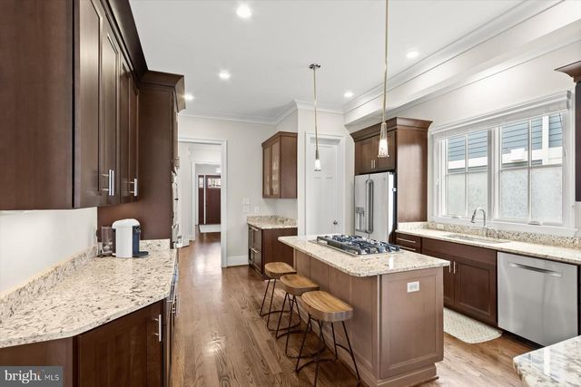 311-311B GROVE AVE, Falls Church, VA 22046