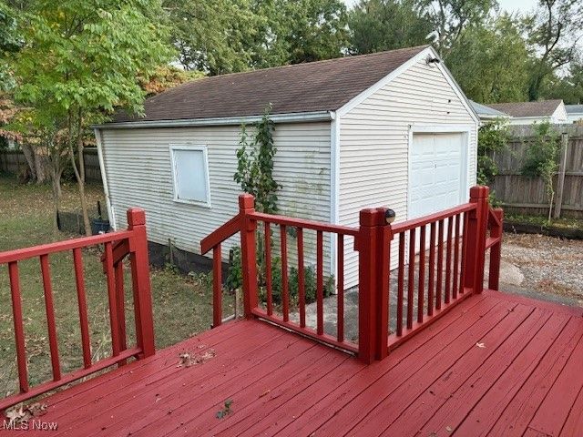 1060 Park Avenue NE, North Canton, OH 44720