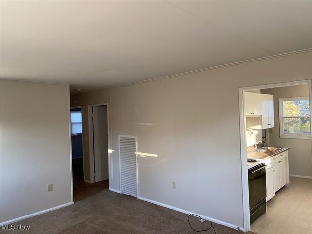 1060 Park Avenue NE, North Canton, OH 44720