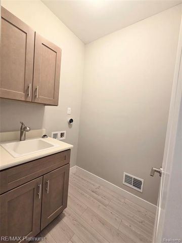 7502 Skylar Court, Swartz Creek, MI 48473