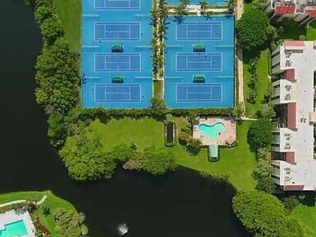 955 Egret Circle 211, Delray Beach, FL 33444