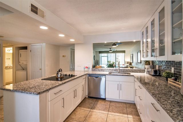 4601 46TH STREET COURT W 103B, Bradenton, FL 34210