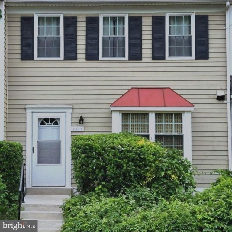 6924 WOODSTREAM LN, Lanham, MD 20706