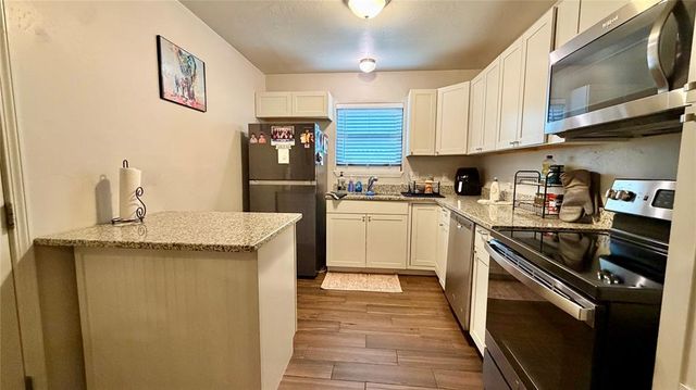 1304 NW 105th Terrace, Oklahoma City, OK 73114