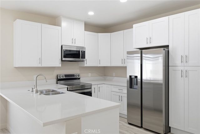 8180 Bing Ave, Fontana, CA 92335