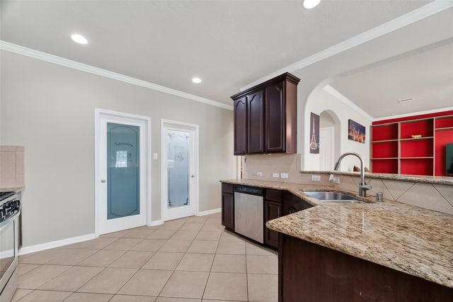 9106 Fuqua Breeze Drive, Houston, TX 77075