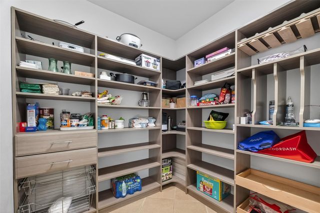 9106 Fuqua Breeze Drive, Houston, TX 77075