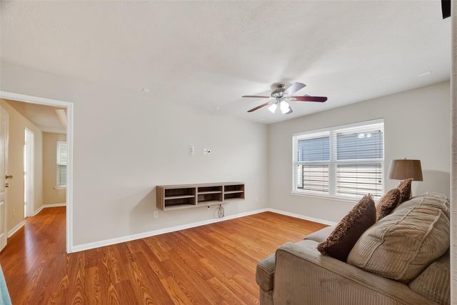 9106 Fuqua Breeze Drive, Houston, TX 77075