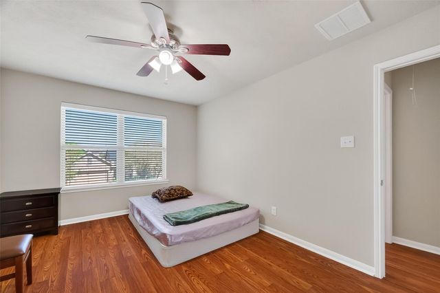 9106 Fuqua Breeze Drive, Houston, TX 77075