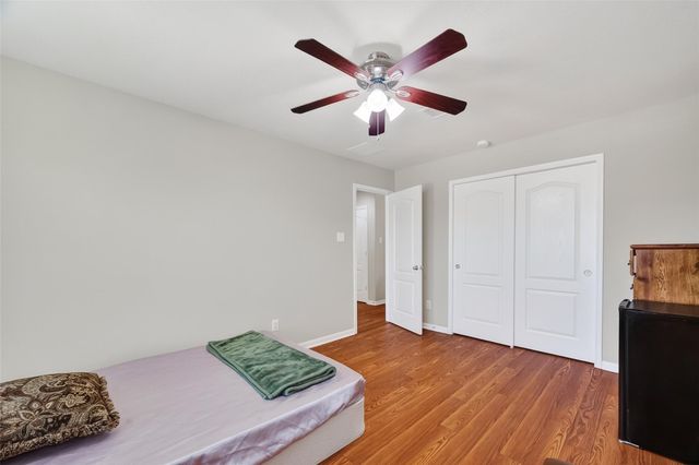 9106 Fuqua Breeze Drive, Houston, TX 77075