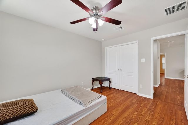 9106 Fuqua Breeze Drive, Houston, TX 77075