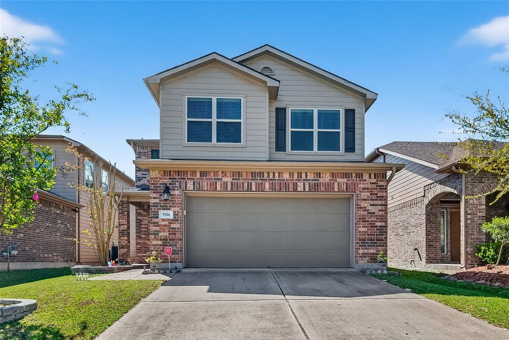 9106 Fuqua Breeze Drive, Houston, TX 77075