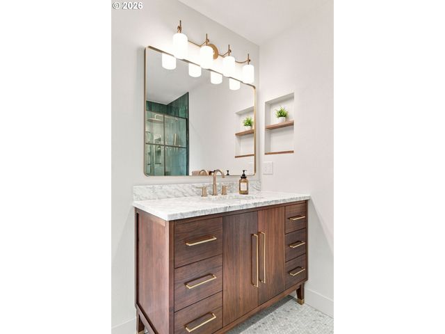 4830 Nw NESKOWIN Ave, Portland, OR 97229