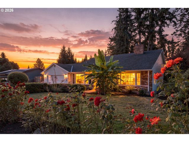 4830 Nw NESKOWIN Ave, Portland, OR 97229