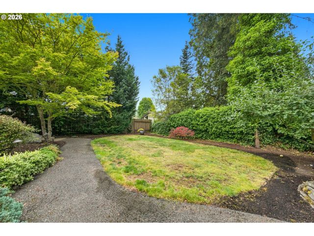 4830 Nw NESKOWIN Ave, Portland, OR 97229