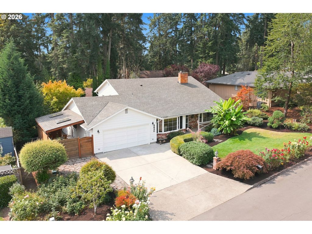 4830 Nw NESKOWIN Ave, Portland, OR 97229