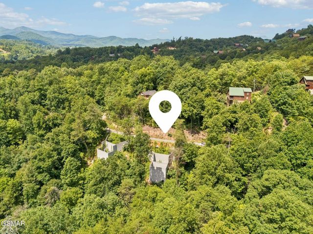 1738 Bassett Way, Sevierville, TN 37876