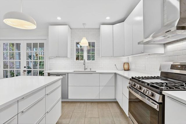 207 Mimosa Drive, Decatur, GA 30030