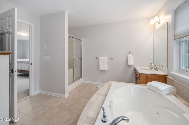 632 Maple Lane, Niskayuna, NY 12309