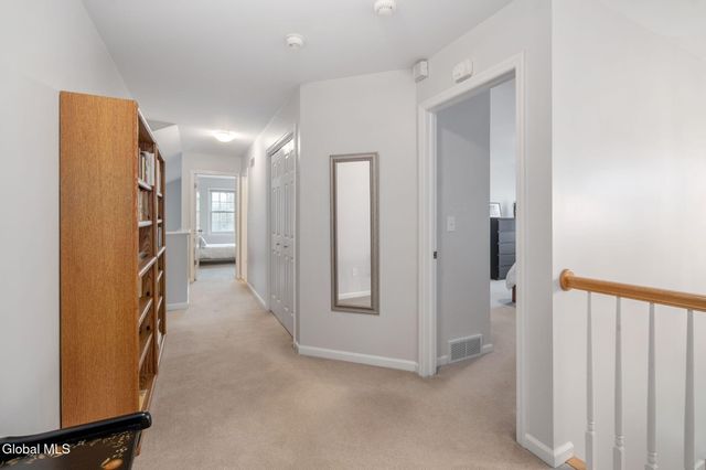 632 Maple Lane, Niskayuna, NY 12309