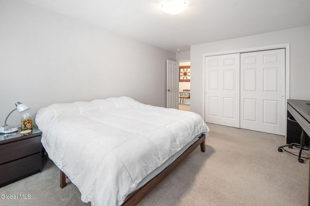 632 Maple Lane, Niskayuna, NY 12309