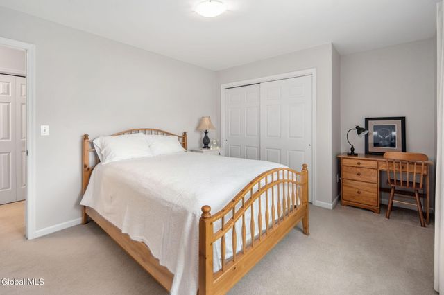 632 Maple Lane, Niskayuna, NY 12309